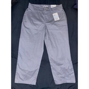 Croft & Barrow NWT Classic Stretch Chink Capri